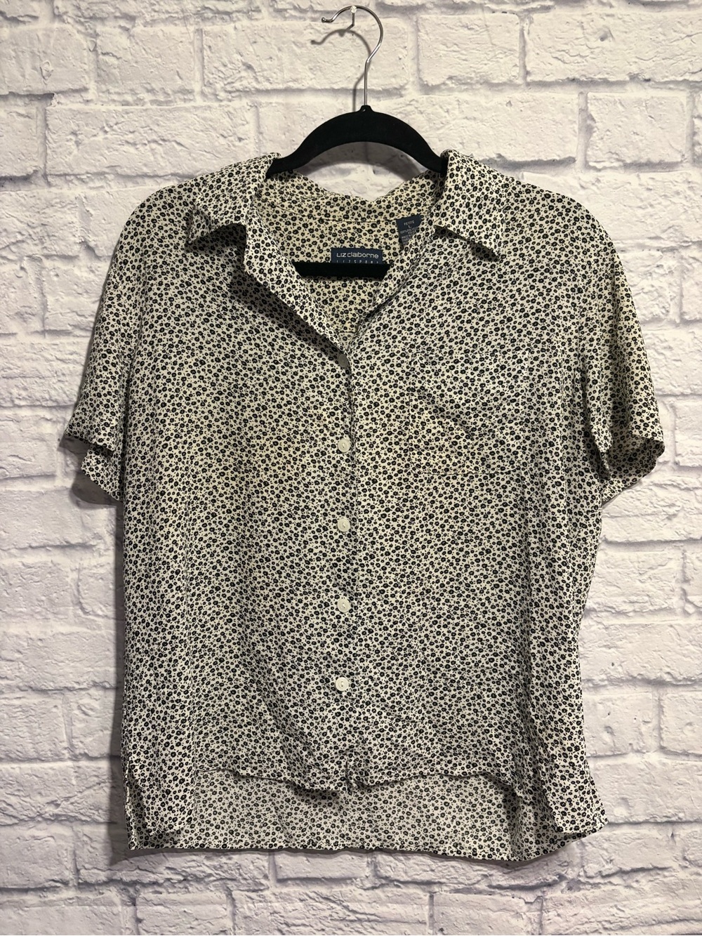 Liz Claiborne Vintage Cream Shirt with Black Floral Print Petite Large